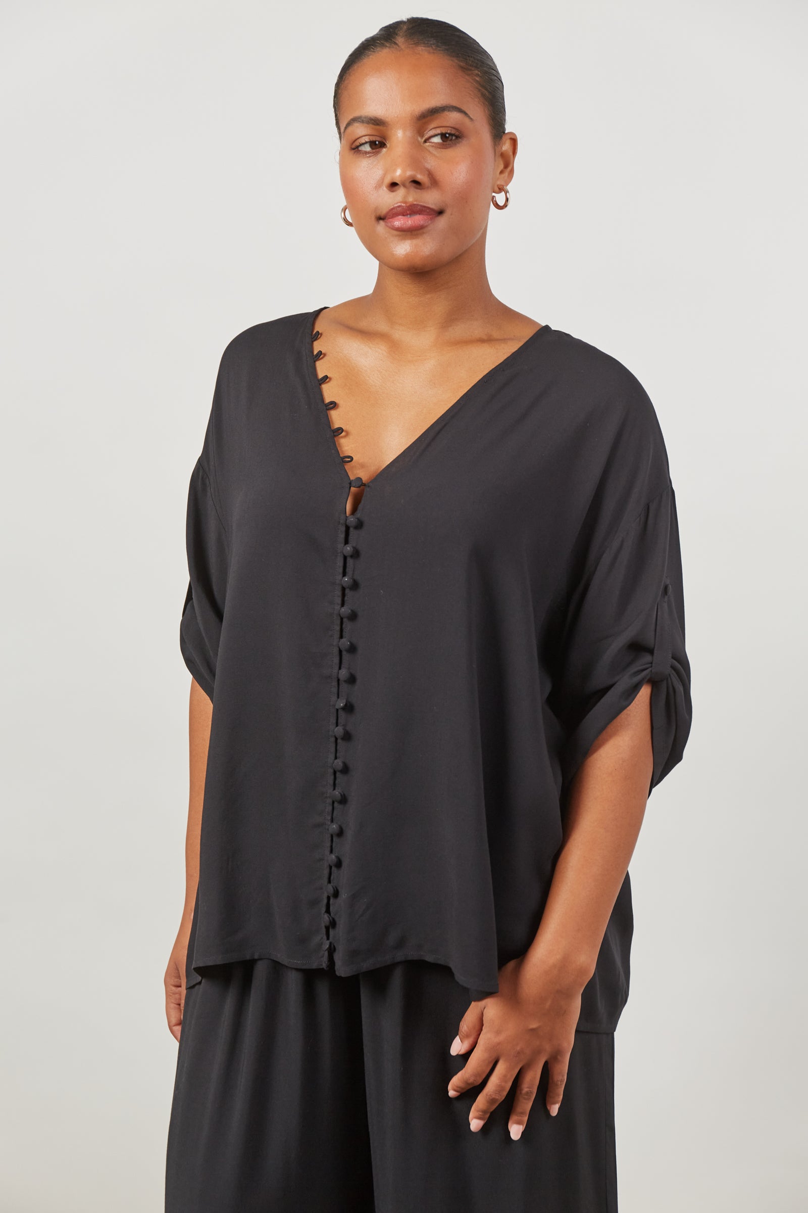 Euphoria Button Top - Onyx - Isle of Mine Clothing - Top One Size Dressy