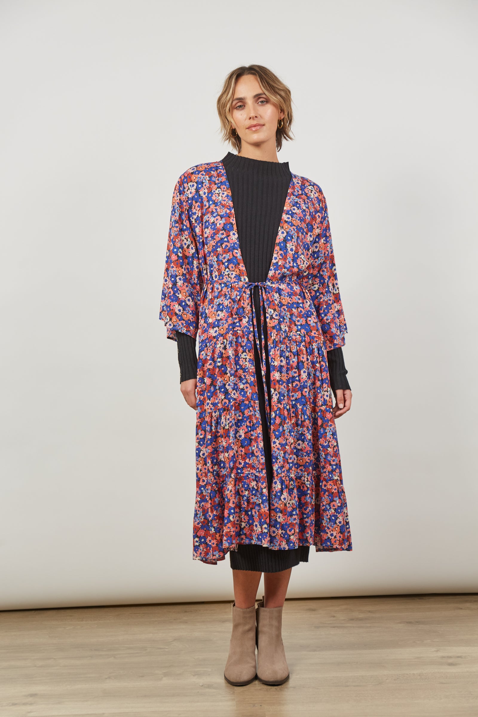 Euphoria Tie Kimono - Azure Bloom - Isle of Mine Clothing - Kimono Cape Long One Size