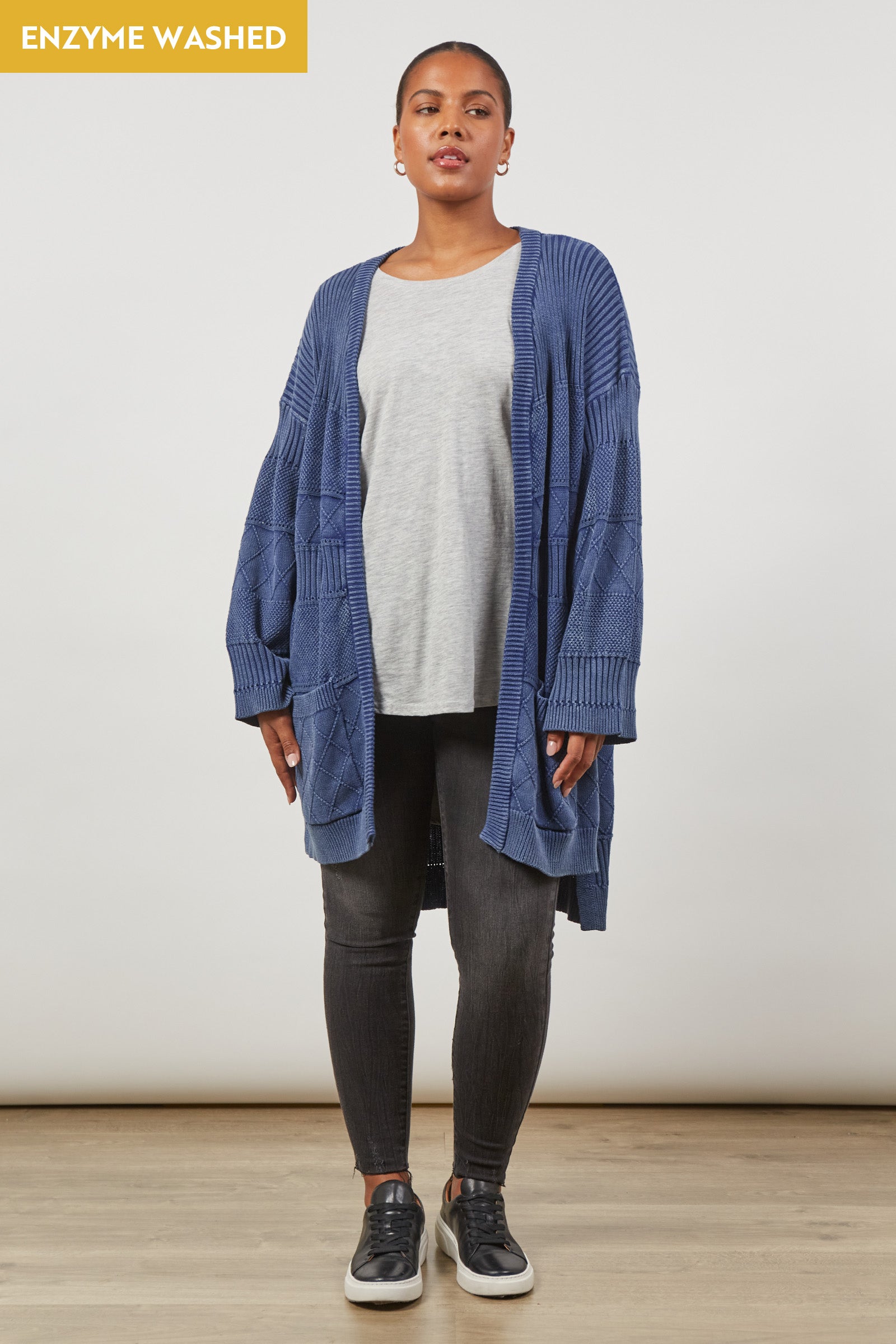 Metro Cardigan Azure Isle of Mine