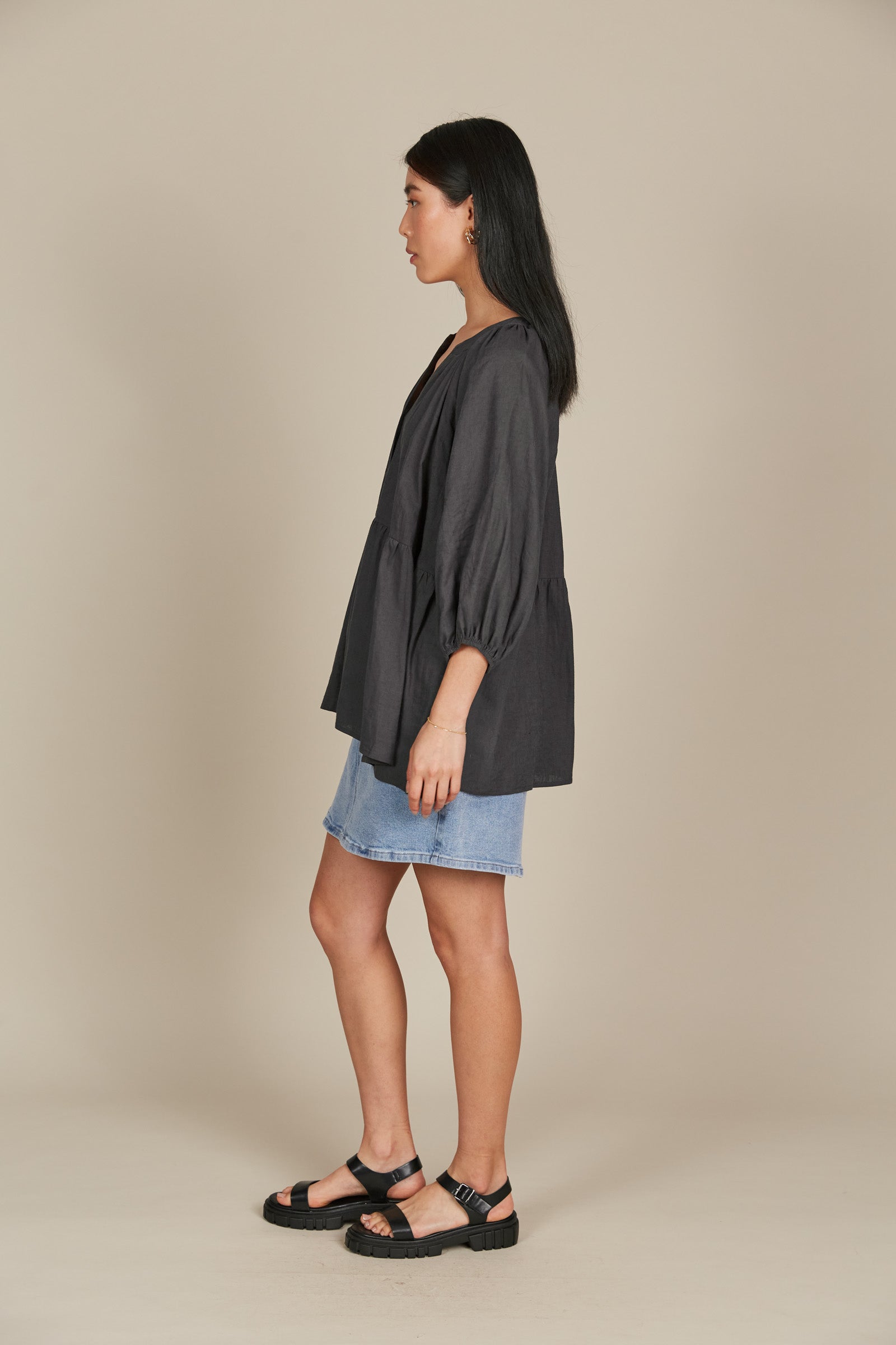 Amelie Button Top - Graphite - Isle of Mine Clothing - Top S/S Linen One Size