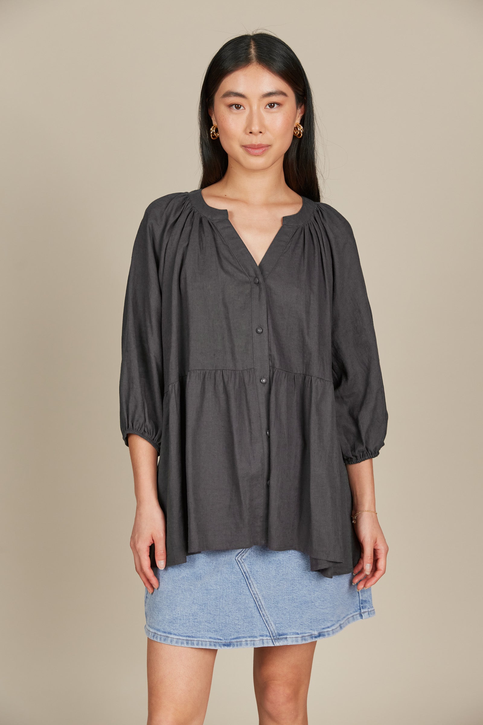 Amelie Button Top - Graphite - Isle of Mine Clothing - Top S/S Linen One Size