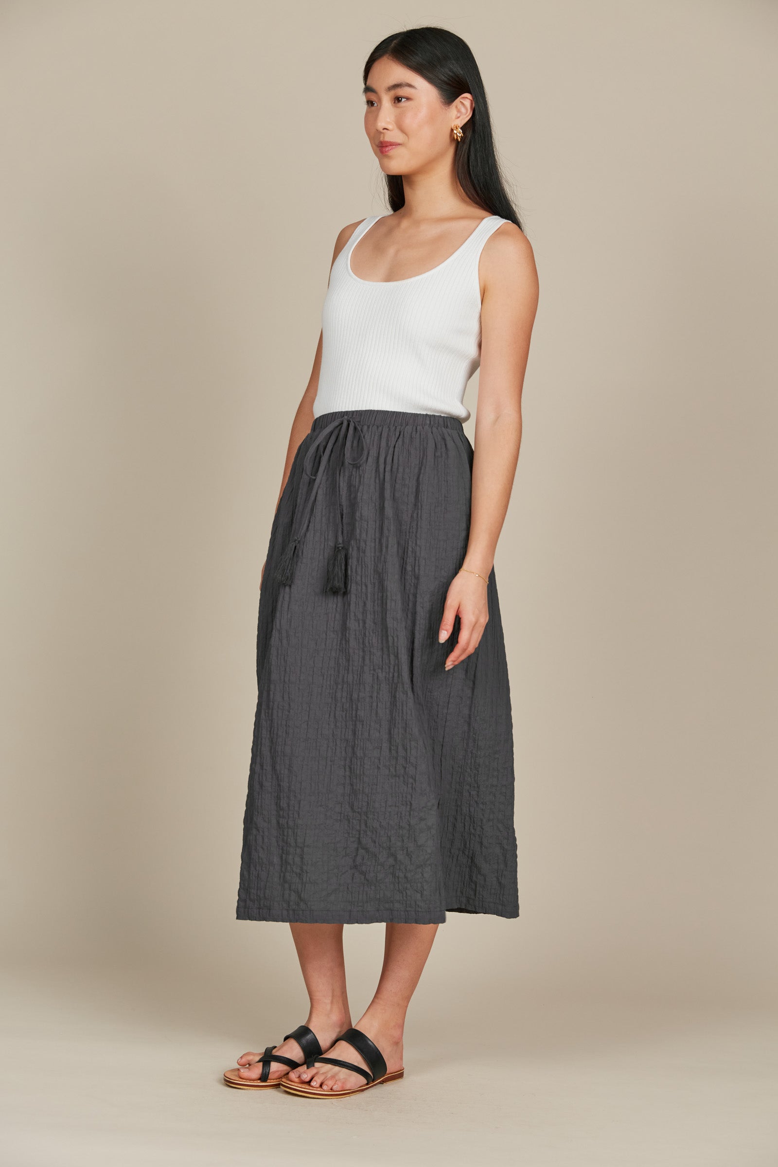 Fleur Skirt - Graphite - Isle of Mine Clothing - Skirt Mid