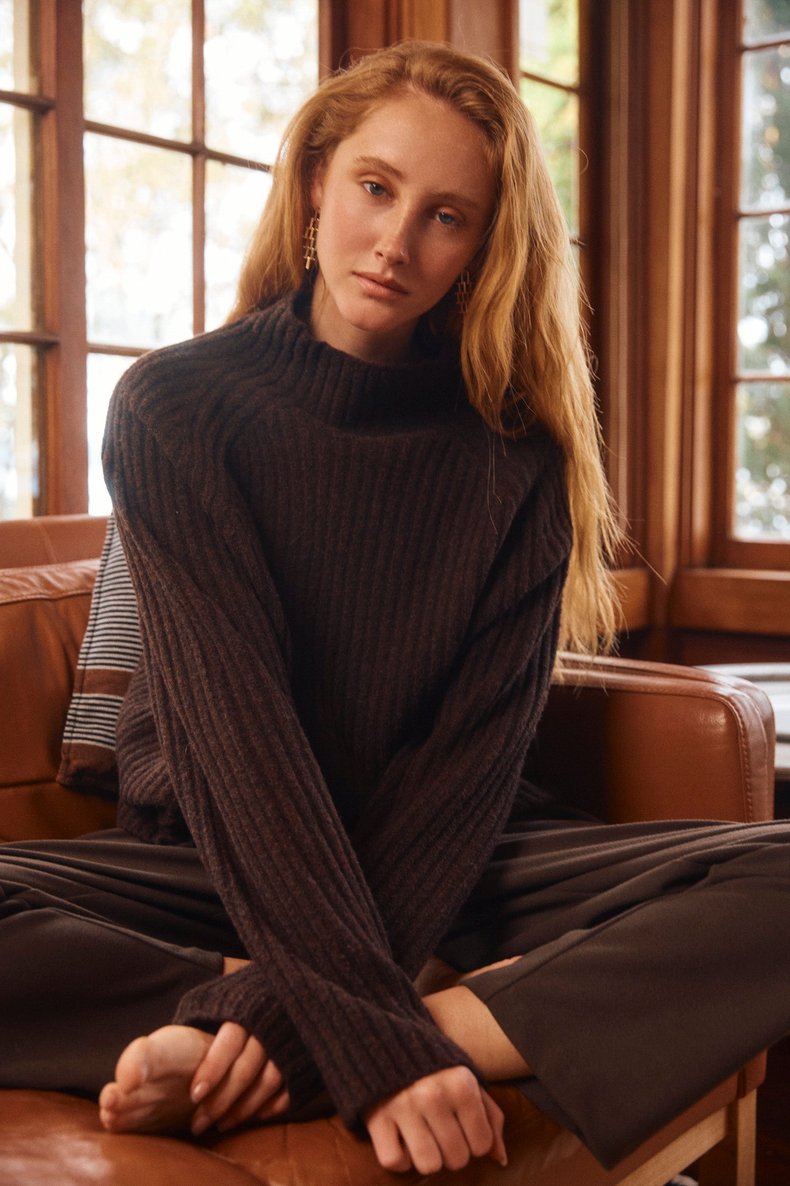 Miru Jumper - Chocolate – Isle of Mine