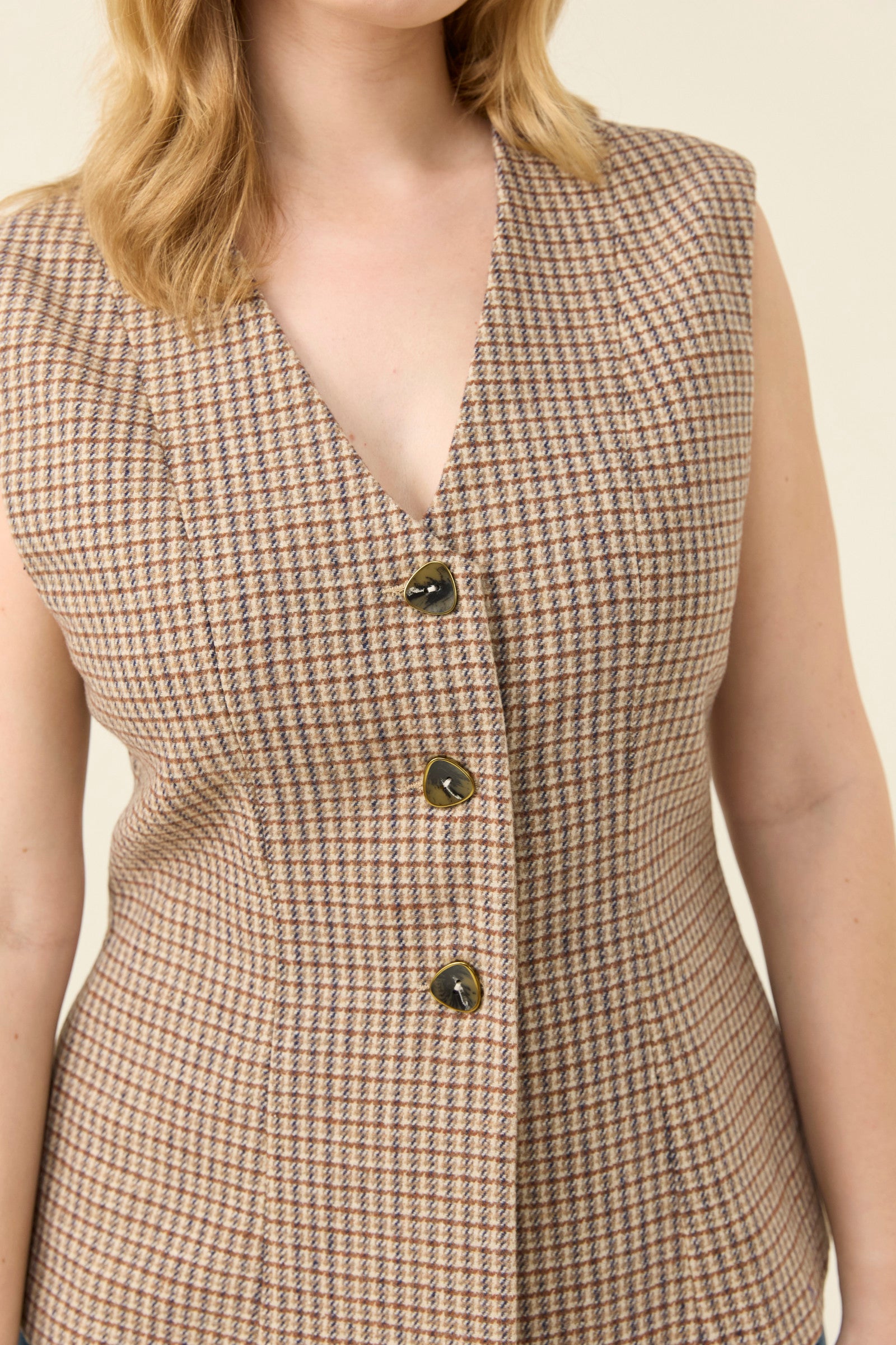 Cassidy Vest - Taupe – Isle of Mine
