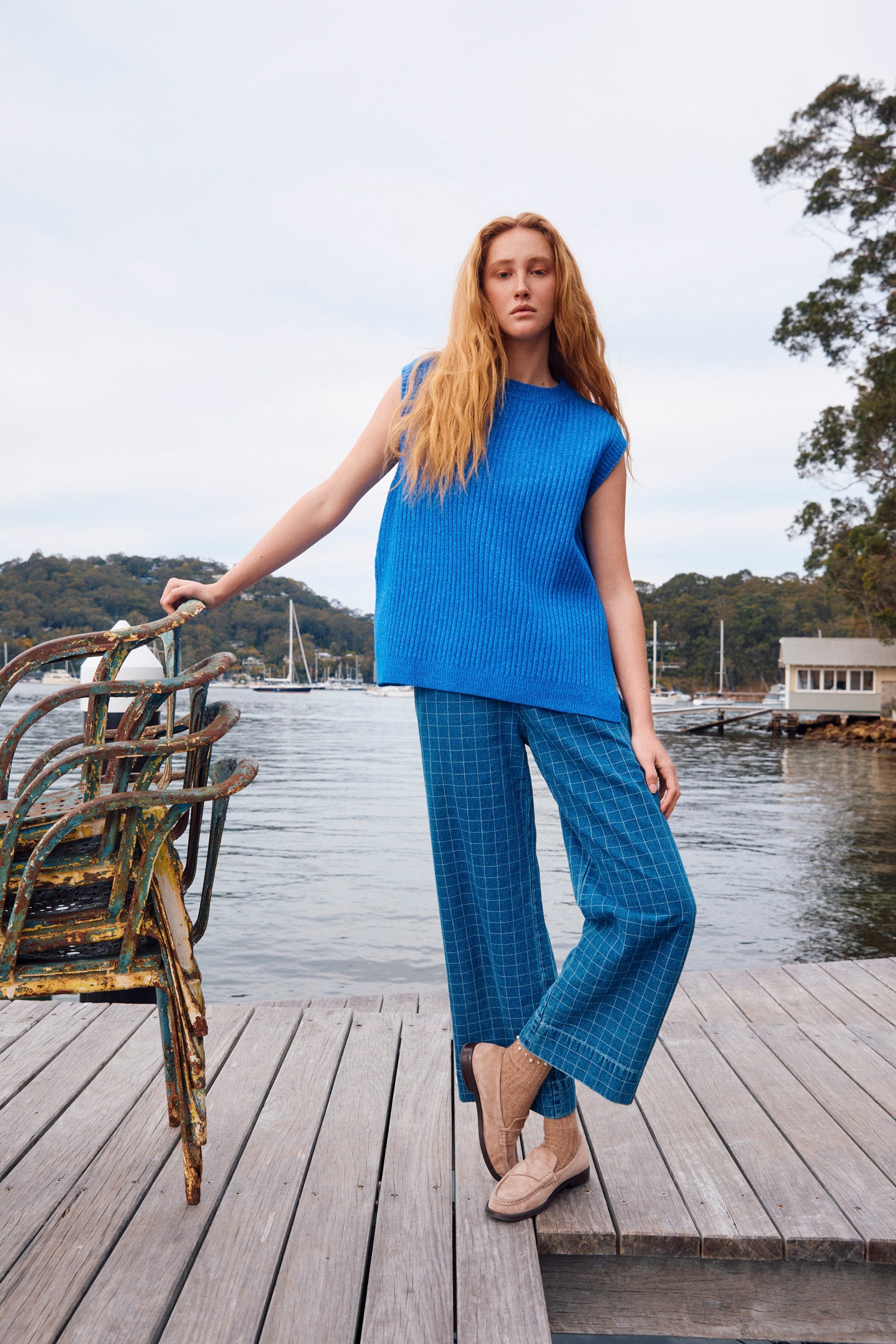 Miru Crew Knit Vest - Cobalt – Isle of Mine