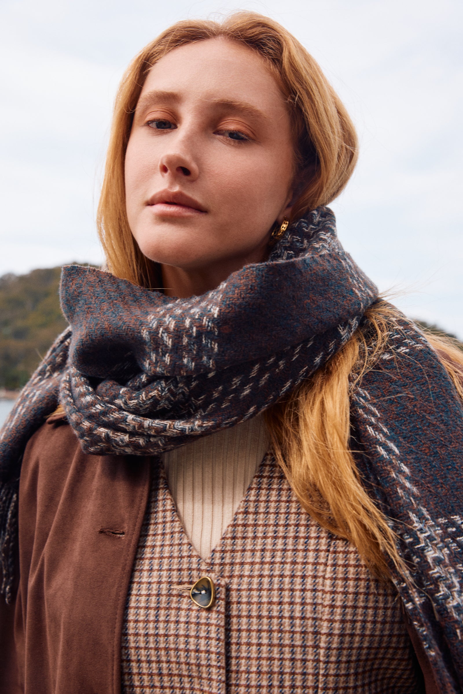Lennon Scarf - Chocolate – Isle of Mine