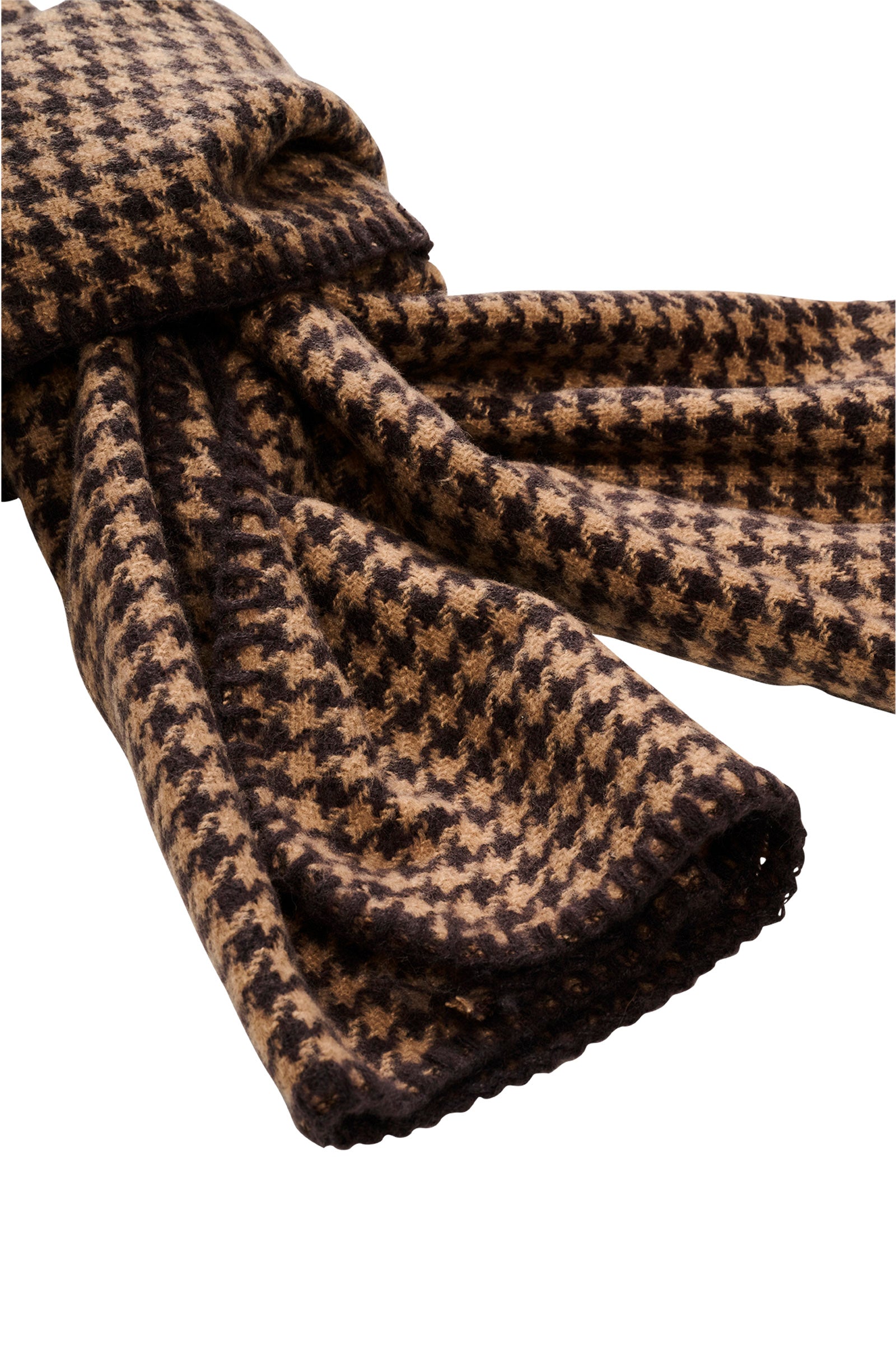Cassidy Houndstooth Scarf - Chocolate – Isle of Mine